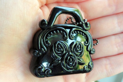 06 Anna Sui 03 Black Handbag Eye Shadow Case Review