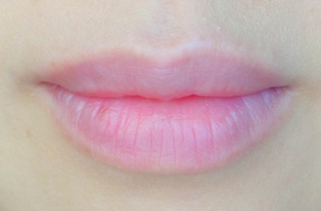 05 TonyMoly Kiss Lover Live Tint #1 Live Pink Review-Before