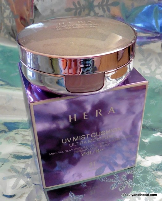 02 HERA UV Mist Cushion Ultra Moisture 21 Cool Vanilla Review