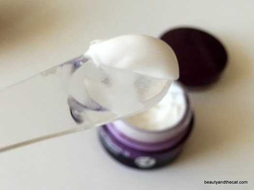 02-purple-tale-once-upon-a-neck-cream-review